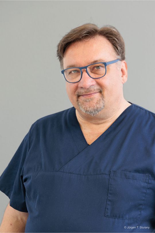 Dr. Thomas