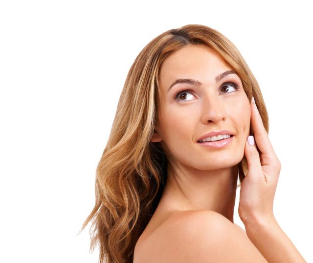 Reine Haut einer Frau nach Akne Therapie von Dr. Thomas